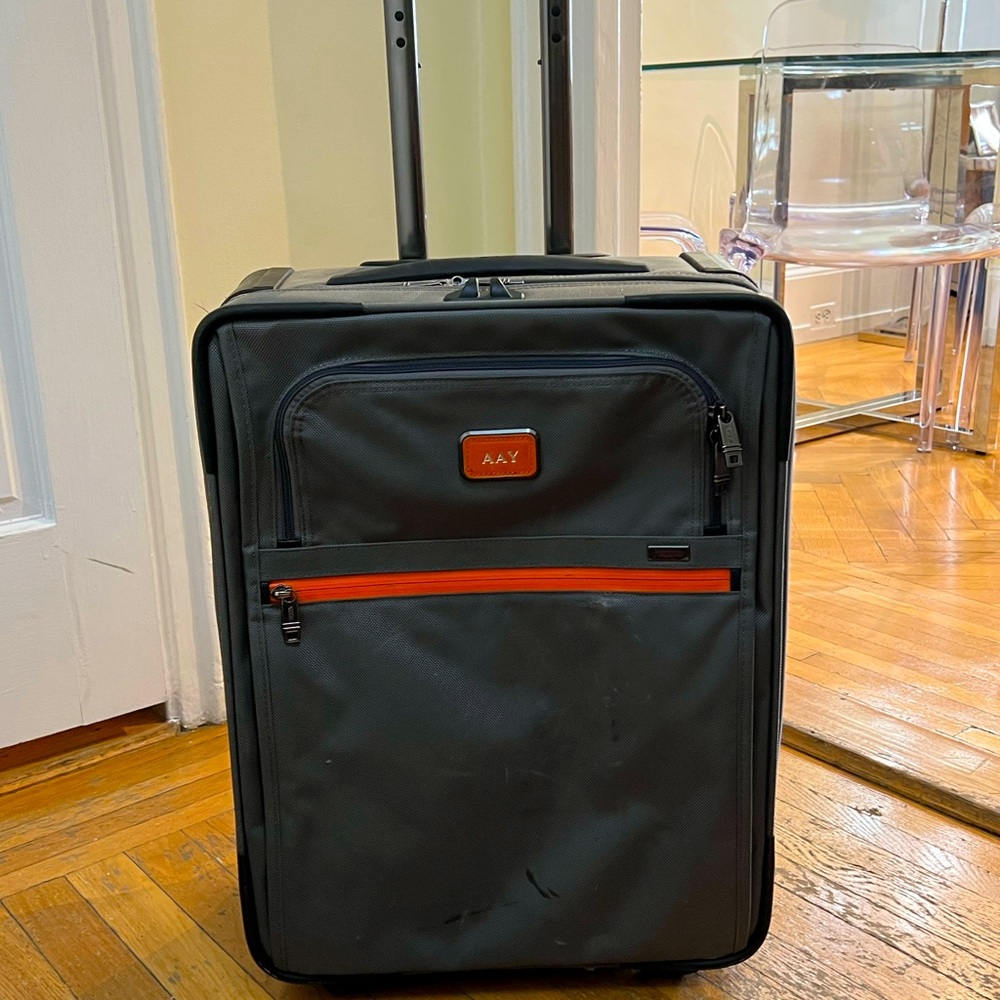 International Expandable Wheeled Carry-On